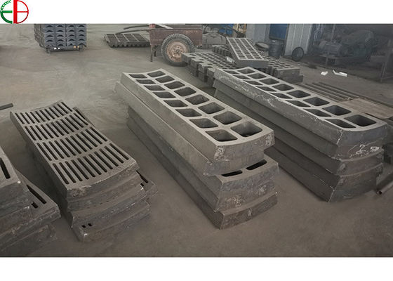 Chine Le revêtement de moulin de ciment de résistance à l'usure plaque de bas revêtements de grille de moulin de bille d'acier d'alliage de carbure rectifient le revêtement fournisseur